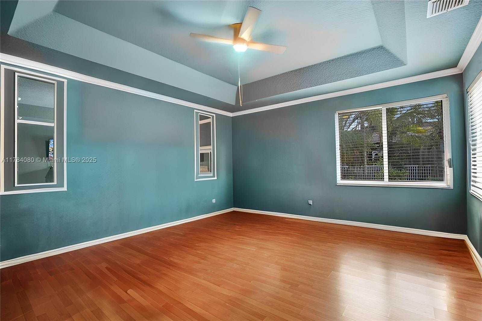 Small Image of 1322 NORTH WEST 139TH AVE, Pembroke Pines Number 9