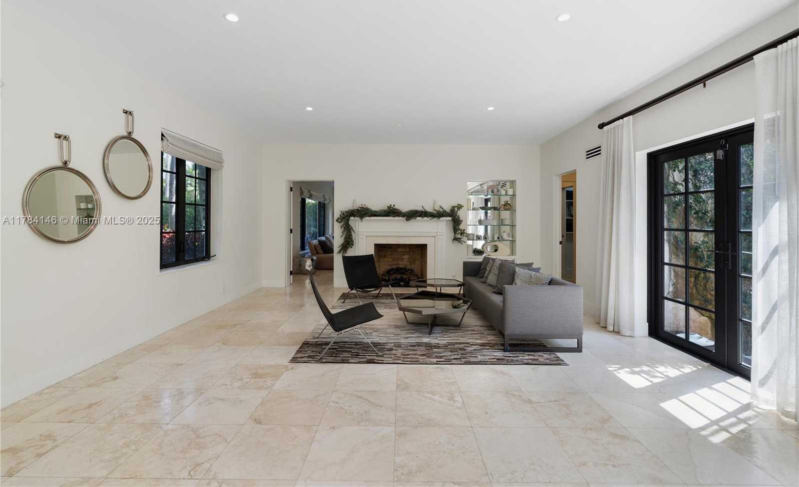 Small Image of 100 EAST DILIDO DR, Miami Beach Number 15