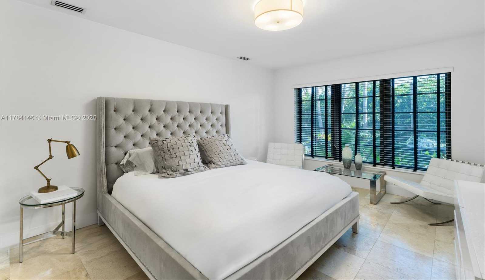 Small Image of 100 EAST DILIDO DR, Miami Beach Number 27