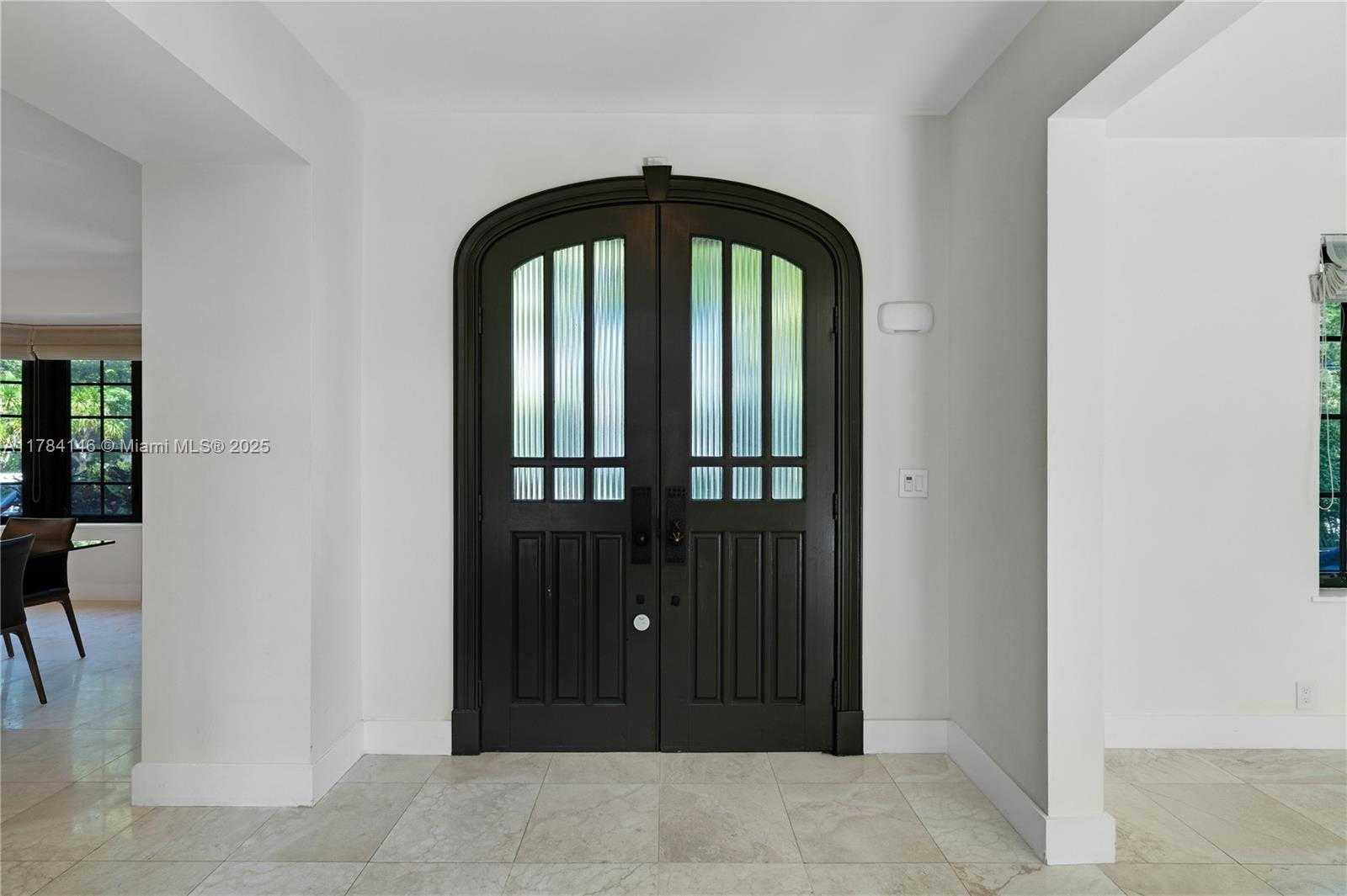 Small Image of 100 EAST DILIDO DR, Miami Beach Number 36