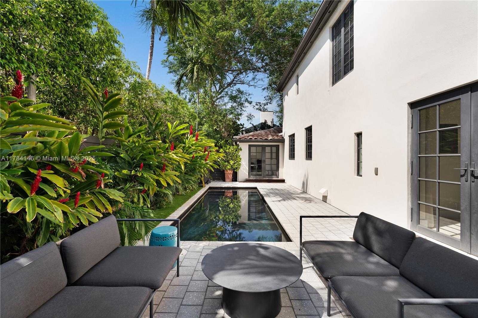Small Image of 100 EAST DILIDO DR, Miami Beach Number 39