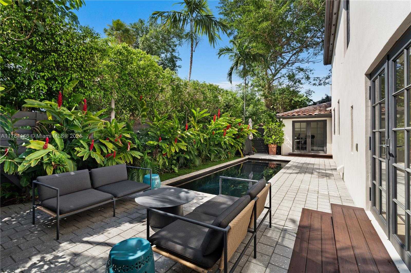 Small Image of 100 EAST DILIDO DR, Miami Beach Number 40