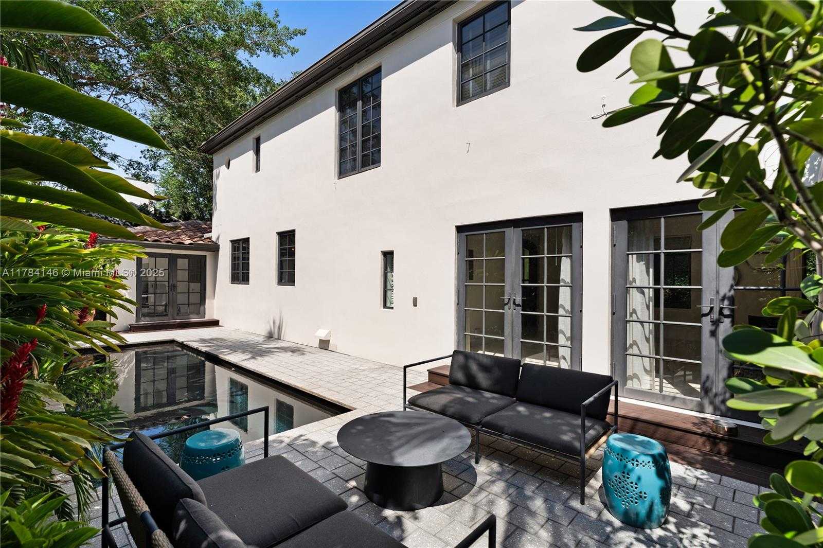 Small Image of 100 EAST DILIDO DR, Miami Beach Number 41
