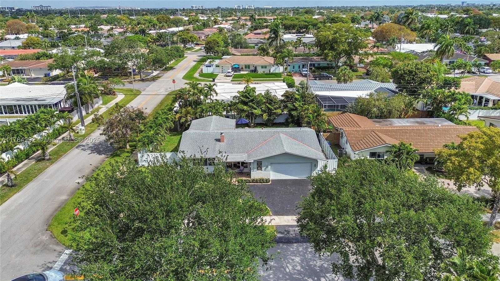 Small Image of 2133 NORTH EAST 63RD CT, Fort Lauderdale Number 41
