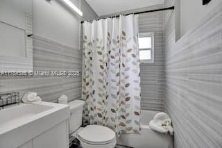 Small Image of 1321 SOUTH 16TH AVE, Hollywood Number 13