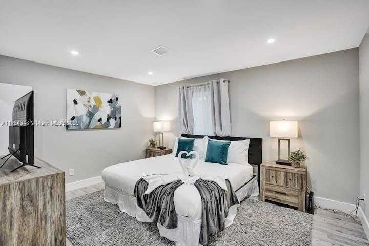 Small Image of 1321 SOUTH 16TH AVE, Hollywood Number 38