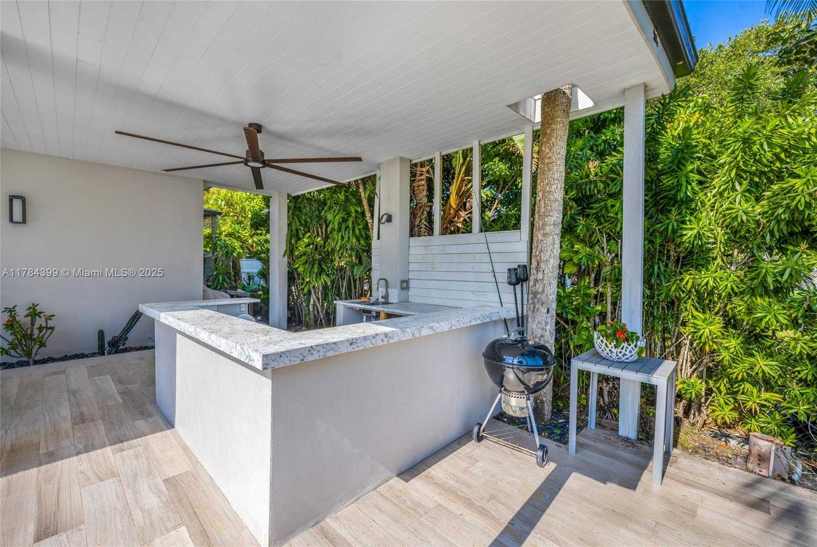 Small Image of 1141 NORTH EAST 90TH ST, Miami Number 10