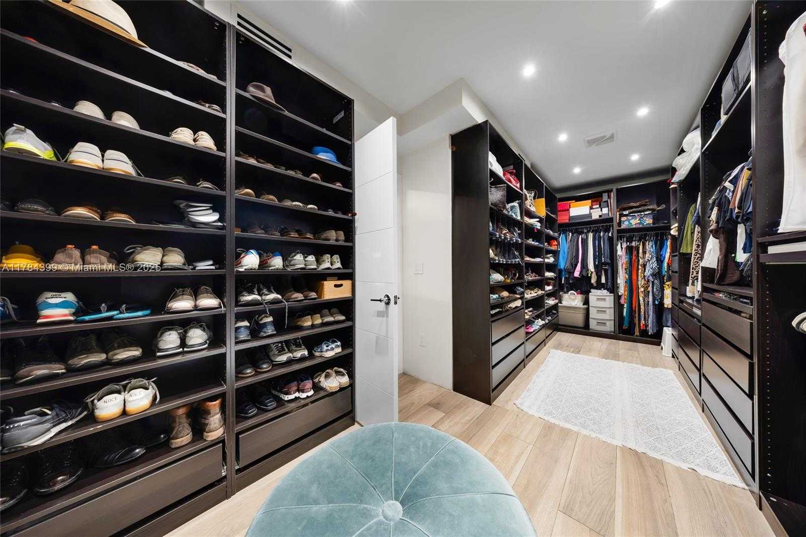 Small Image of 1141 NORTH EAST 90TH ST, Miami Number 43