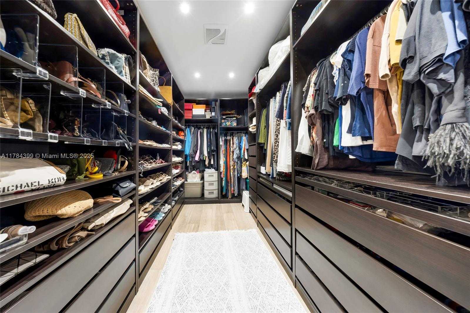 Small Image of 1141 NORTH EAST 90TH ST, Miami Number 47