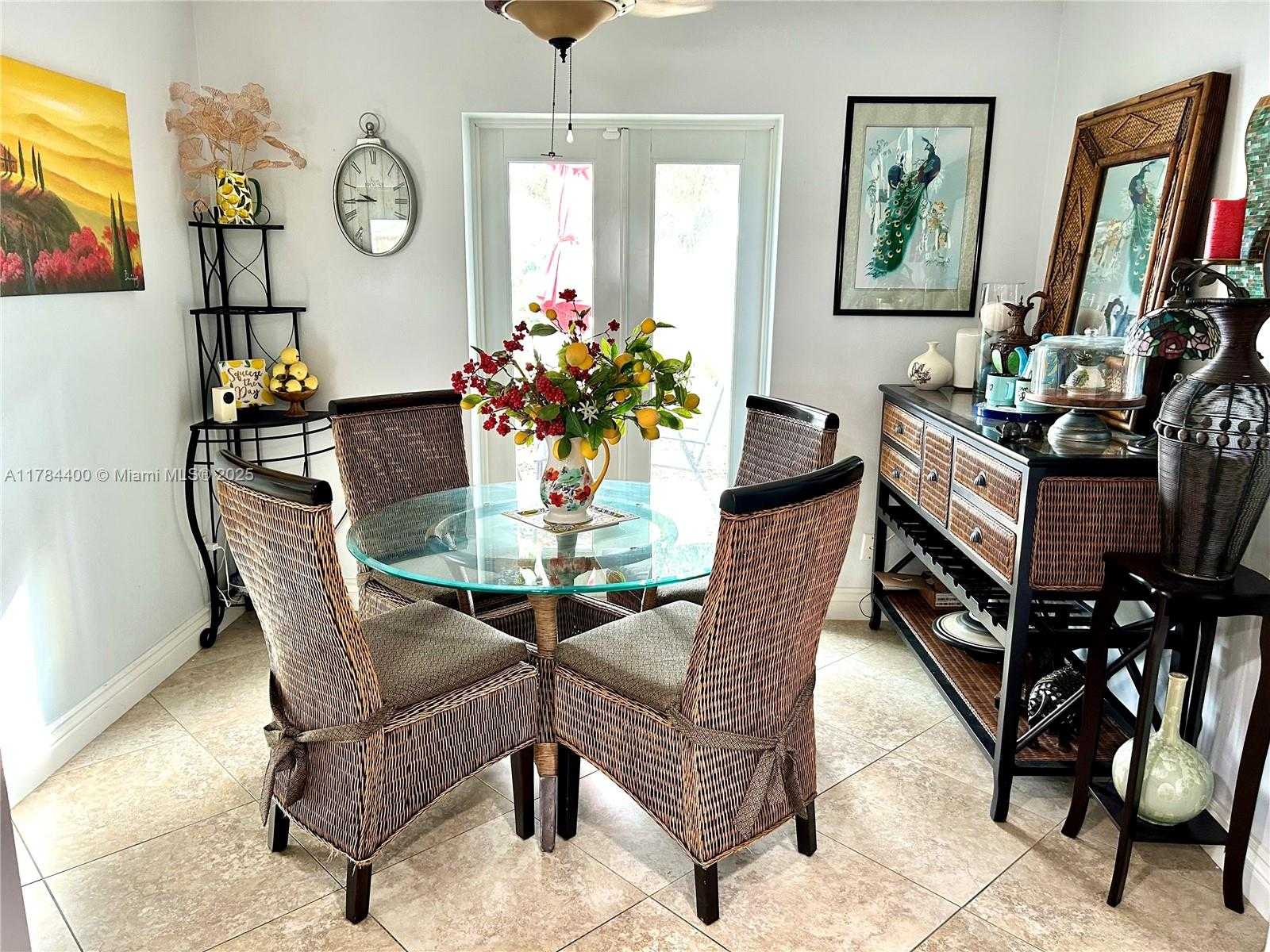 Small Image of 4348 SOUTH ATLANTIC CIR, Fort Myers Number 16