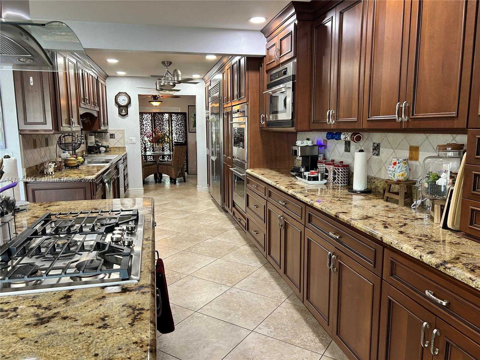 Small Image of 4348 SOUTH ATLANTIC CIR, Fort Myers Number 19