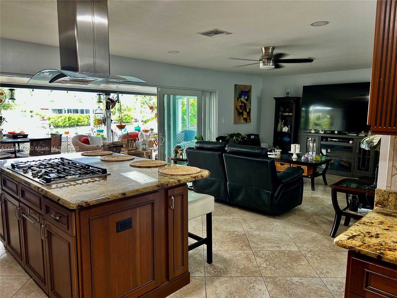 Small Image of 4348 SOUTH ATLANTIC CIR, Fort Myers Number 21