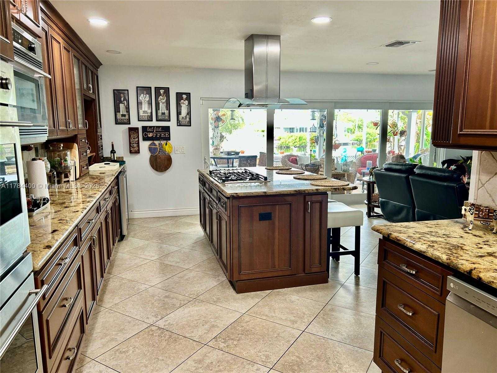 Small Image of 4348 SOUTH ATLANTIC CIR, Fort Myers Number 23
