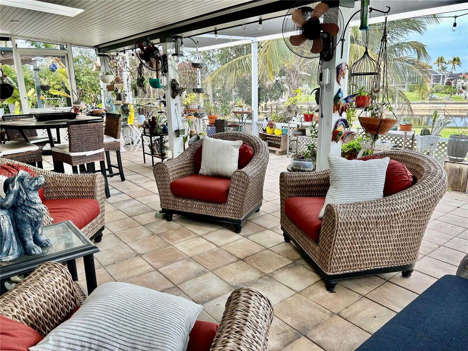 Small Image of 4348 SOUTH ATLANTIC CIR, Fort Myers Number 25