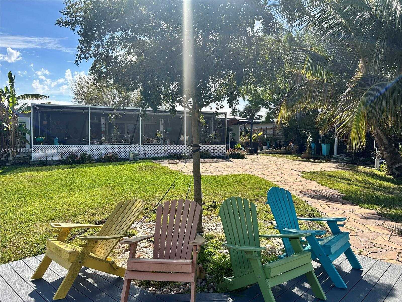 Small Image of 4348 SOUTH ATLANTIC CIR, Fort Myers Number 27