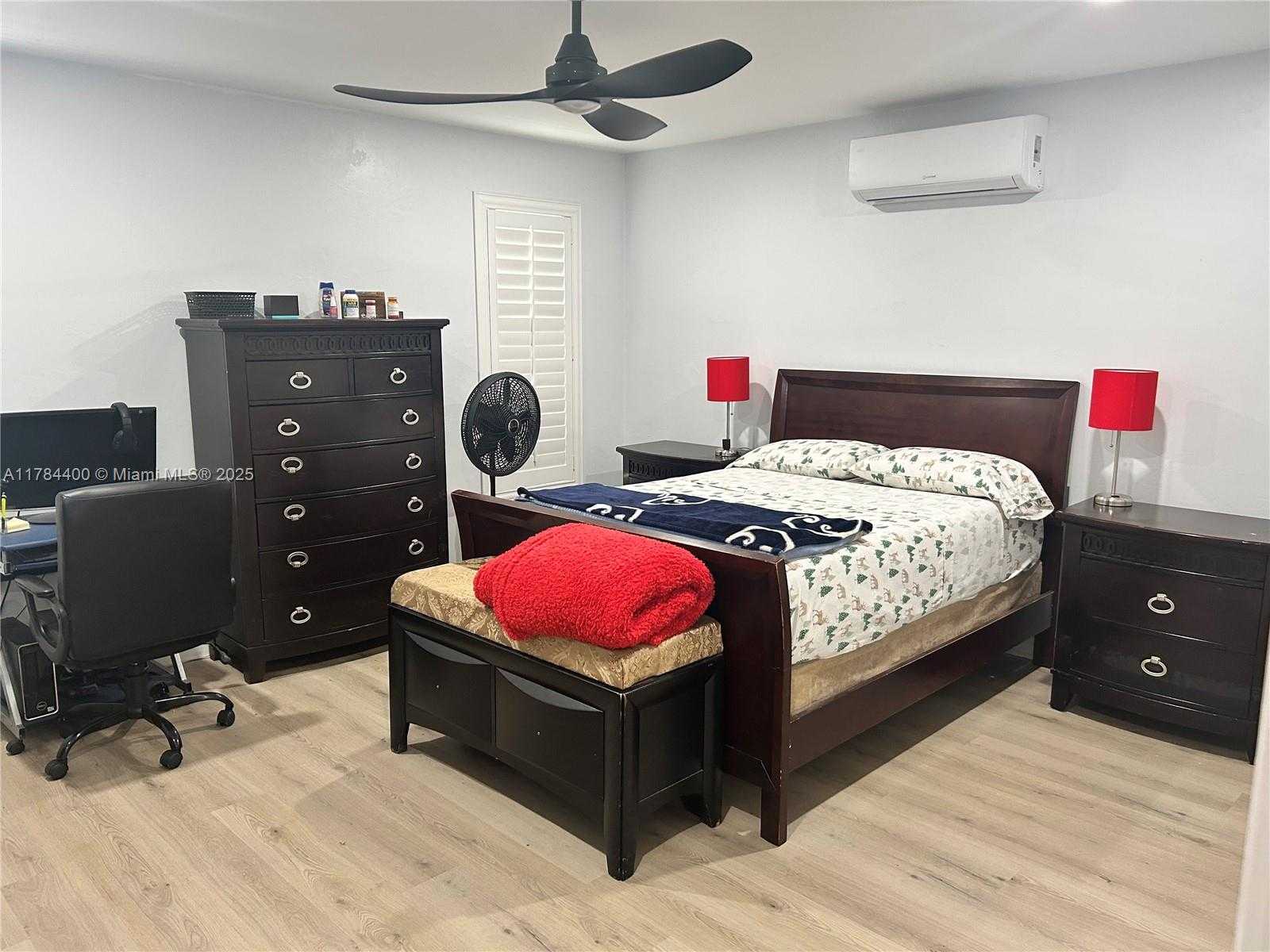 Small Image of 4348 SOUTH ATLANTIC CIR, Fort Myers Number 33
