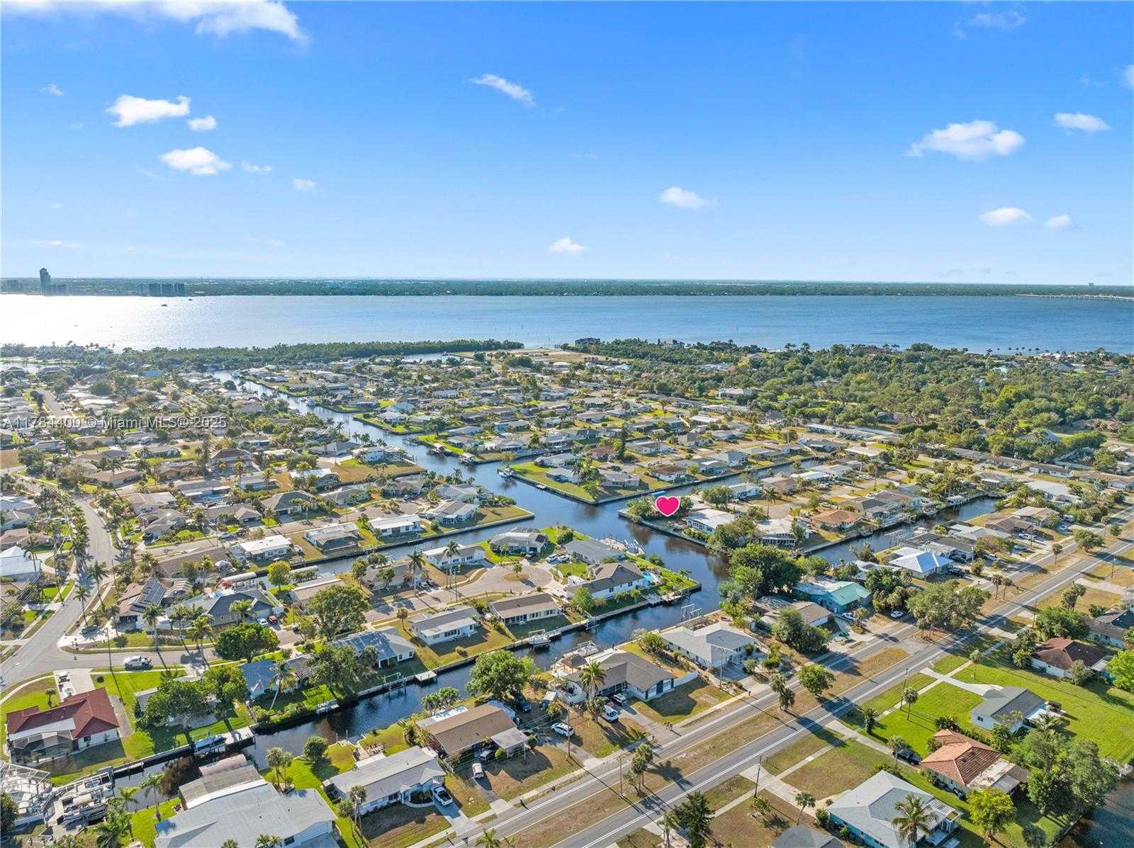 Small Image of 4348 SOUTH ATLANTIC CIR, Fort Myers Number 44