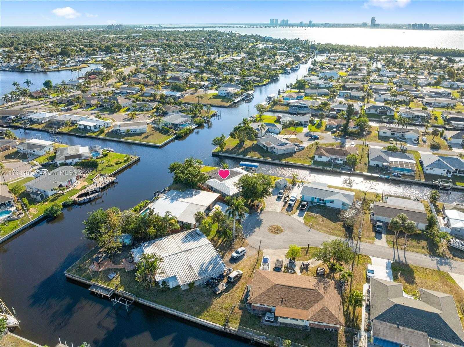 Small Image of 4348 SOUTH ATLANTIC CIR, Fort Myers Number 46