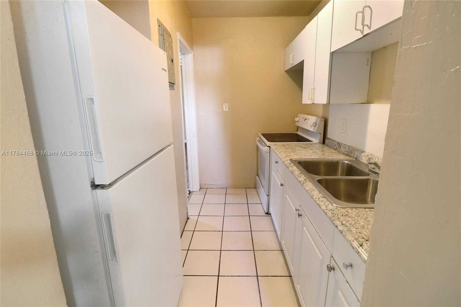 Small Image of 723 NORTH WEST 15TH WAY, Fort Lauderdale Number 10