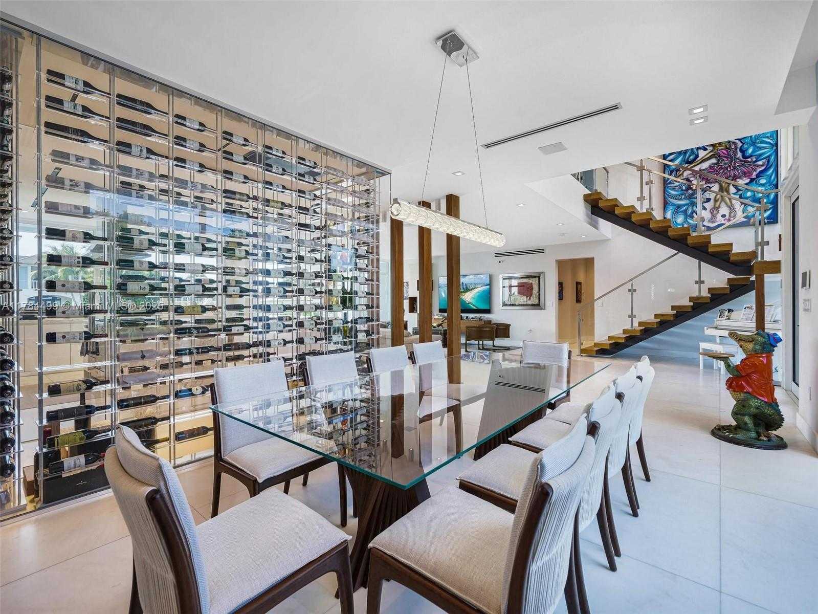 Small Image of 830 LUGO AVE, Coral Gables Number 11