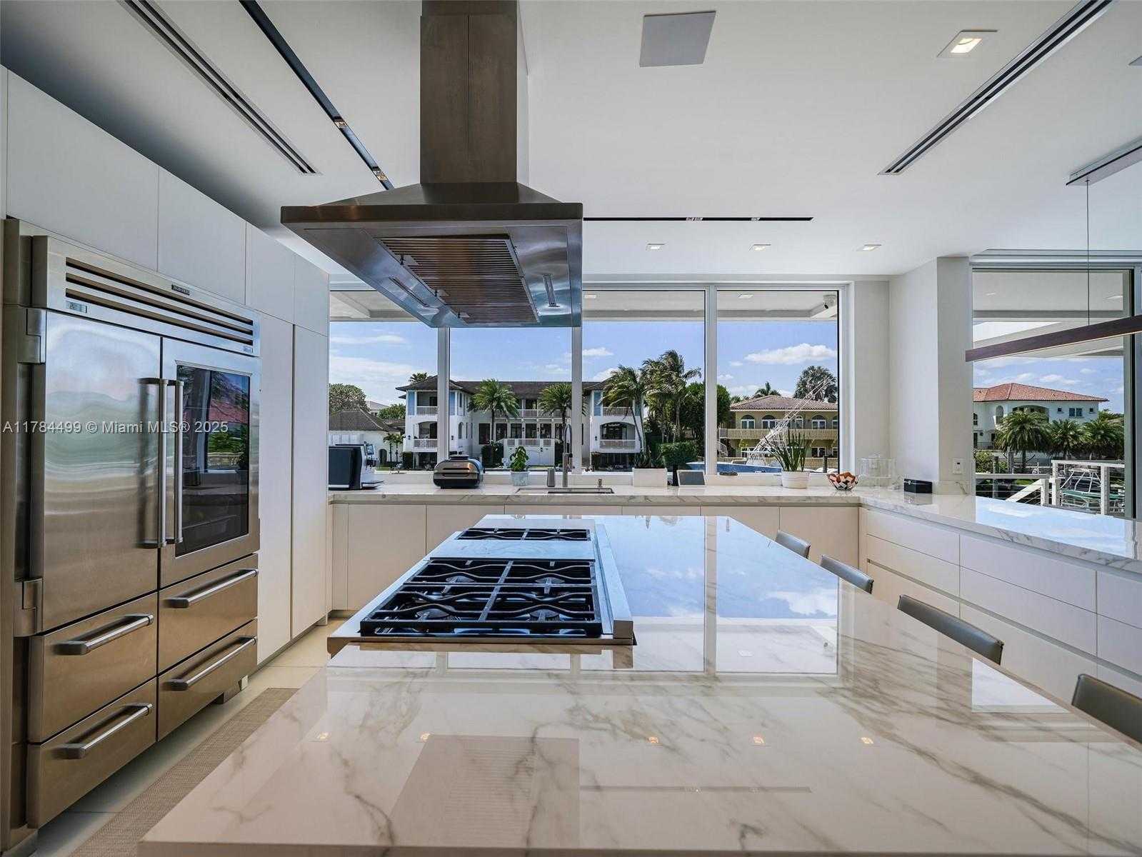 Small Image of 830 LUGO AVE, Coral Gables Number 17