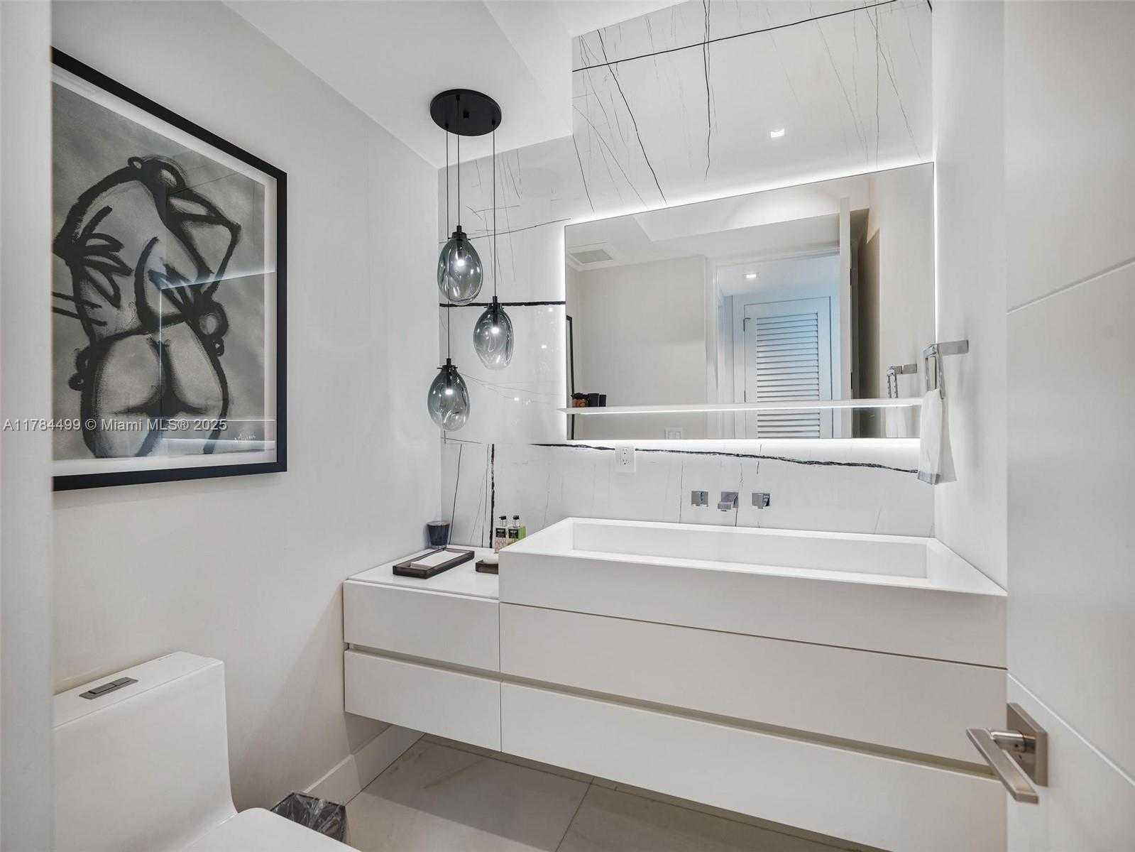 Small Image of 830 LUGO AVE, Coral Gables Number 23