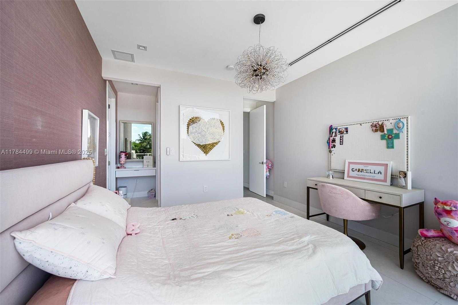 Small Image of 830 LUGO AVE, Coral Gables Number 41