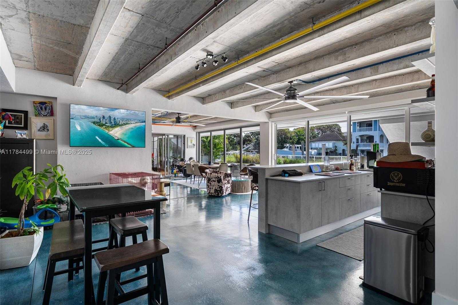 Small Image of 830 LUGO AVE, Coral Gables Number 45