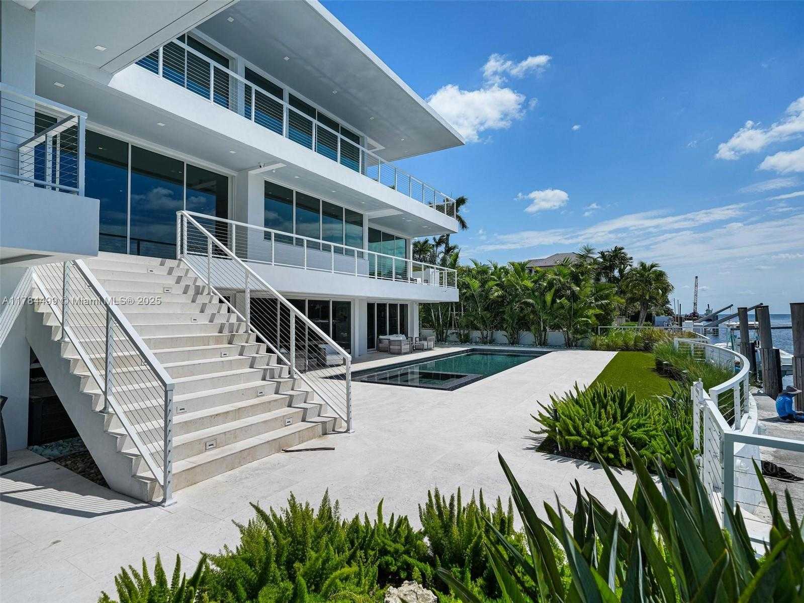 Small Image of 830 LUGO AVE, Coral Gables Number 54