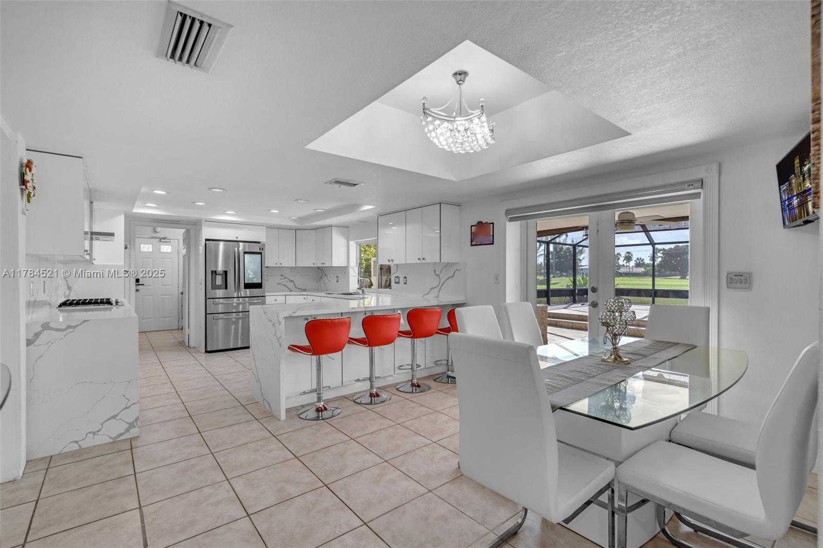 Small Image of 19640 WEST SAINT ANDREWS DR, Hialeah Number 13