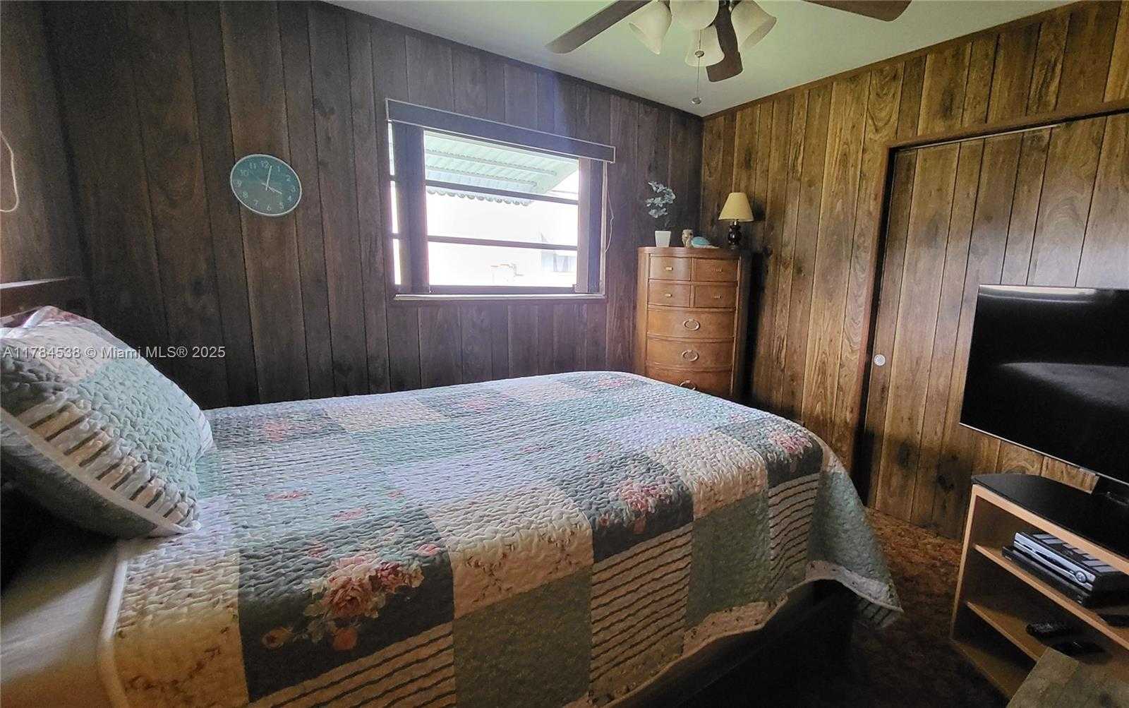 Small Image of 521 NORTH 70TH WAY, Hollywood Number 17