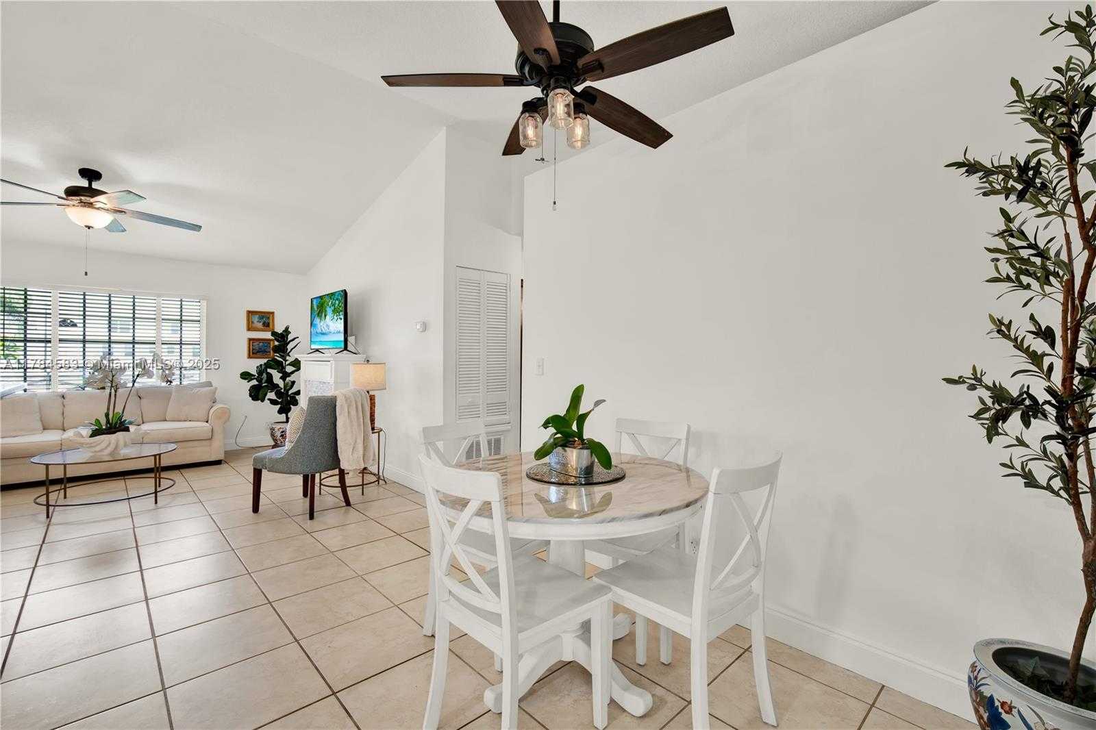 Small Image of 17746 48TH CT N, Loxahatchee Number 14