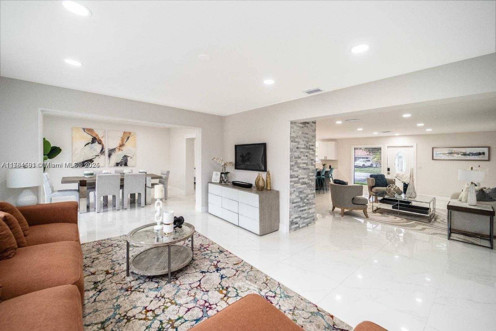 Small Image of 5820 SOUTH WEST 17TH ST, Plantation Number 12