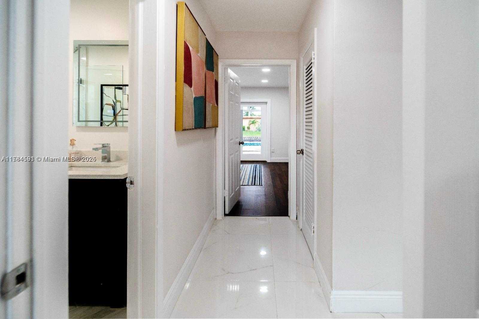 Small Image of 5820 SOUTH WEST 17TH ST, Plantation Number 17