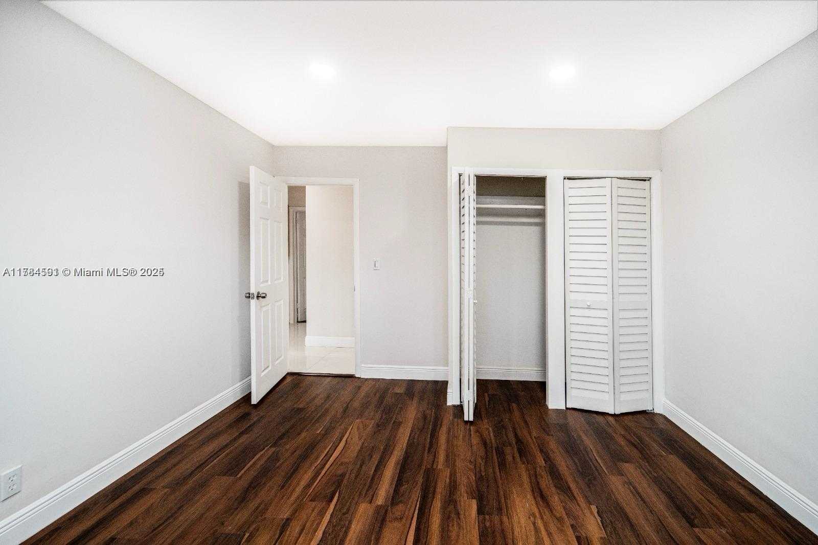 Small Image of 5820 SOUTH WEST 17TH ST, Plantation Number 18
