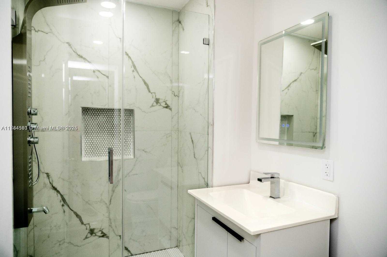 Small Image of 5820 SOUTH WEST 17TH ST, Plantation Number 21