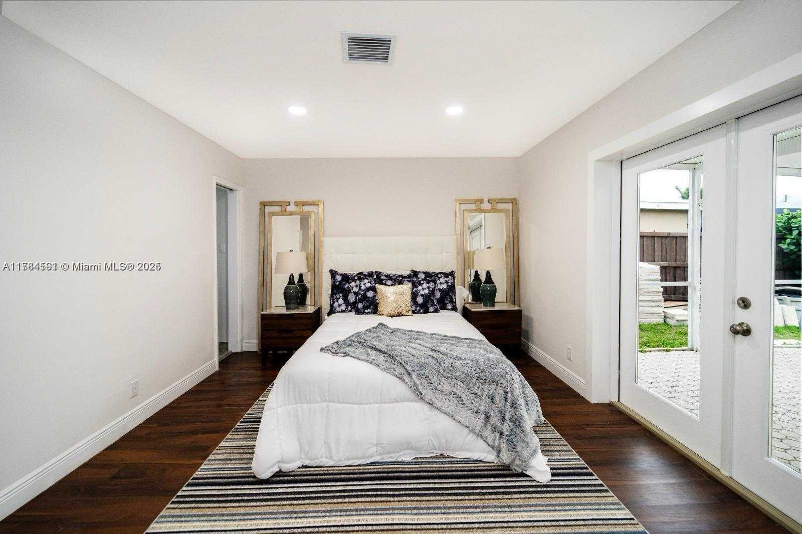 Small Image of 5820 SOUTH WEST 17TH ST, Plantation Number 28