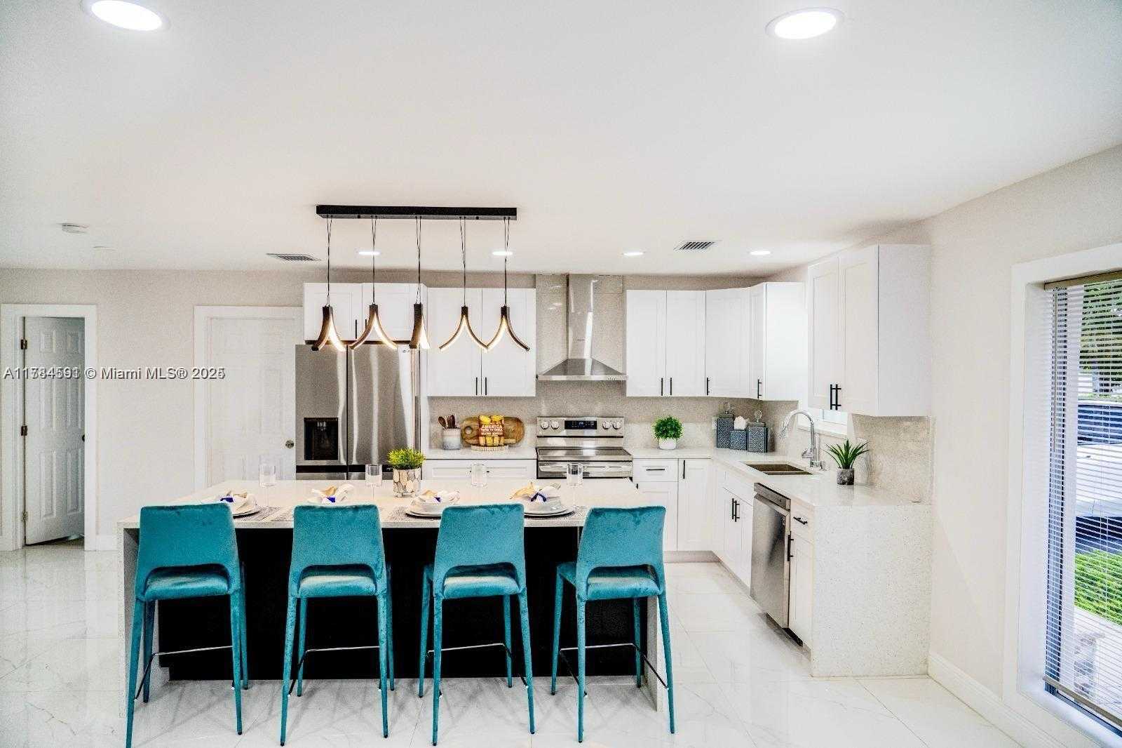 Small Image of 5820 SOUTH WEST 17TH ST, Plantation Number 6