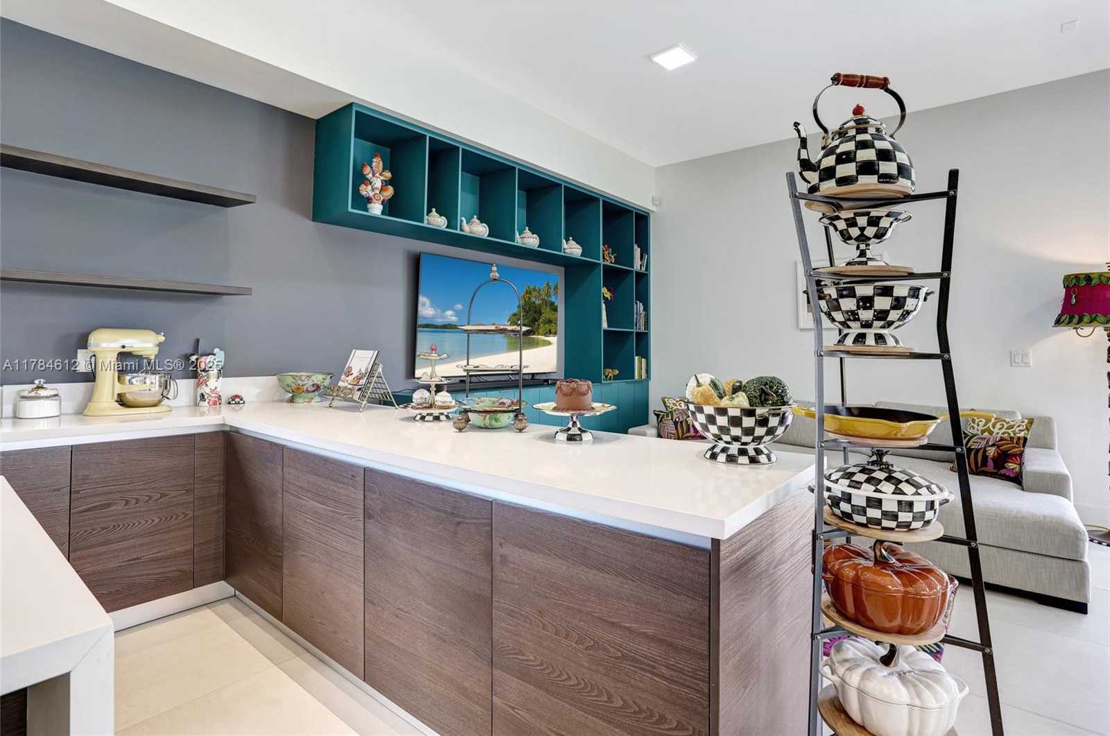 Small Image of 16709 NORTH BOTANIKO DR, Weston Number 20