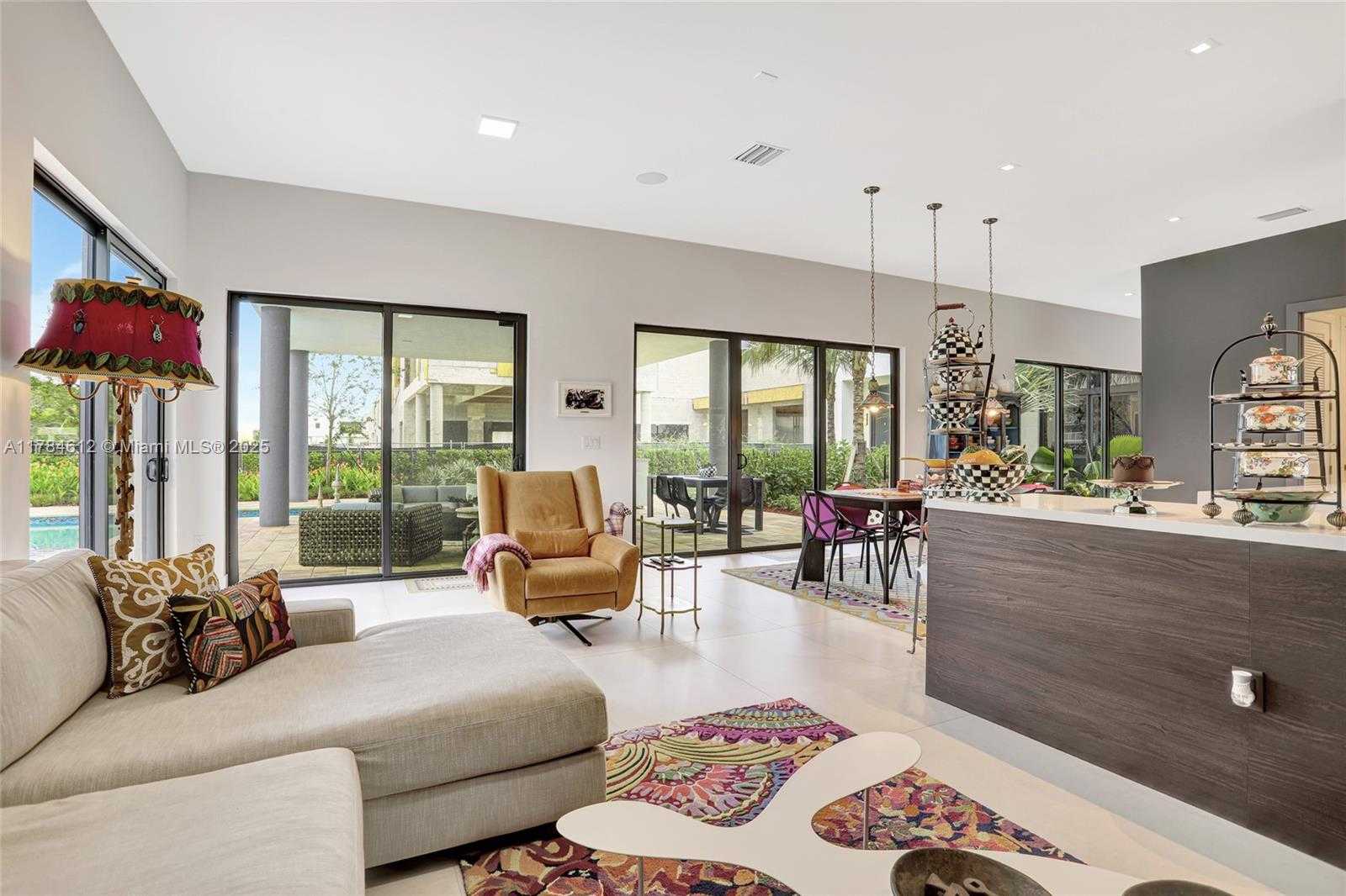 Small Image of 16709 NORTH BOTANIKO DR, Weston Number 28