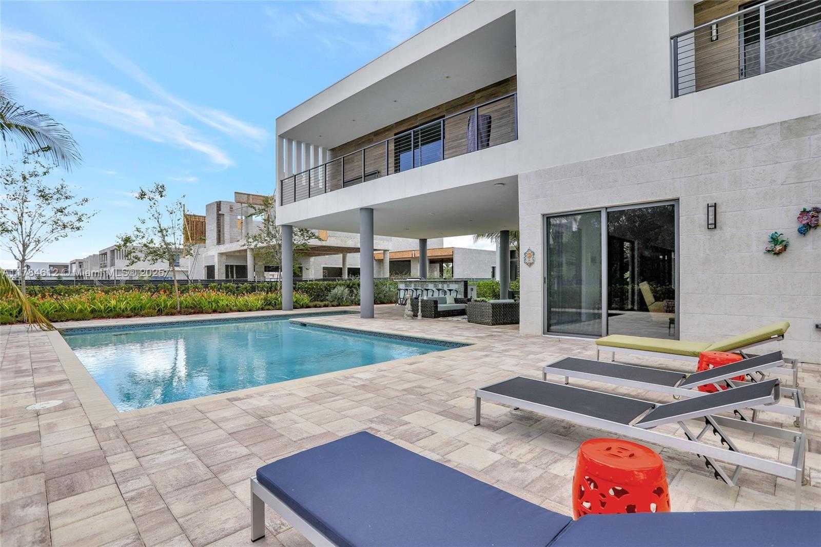 Small Image of 16709 NORTH BOTANIKO DR, Weston Number 29