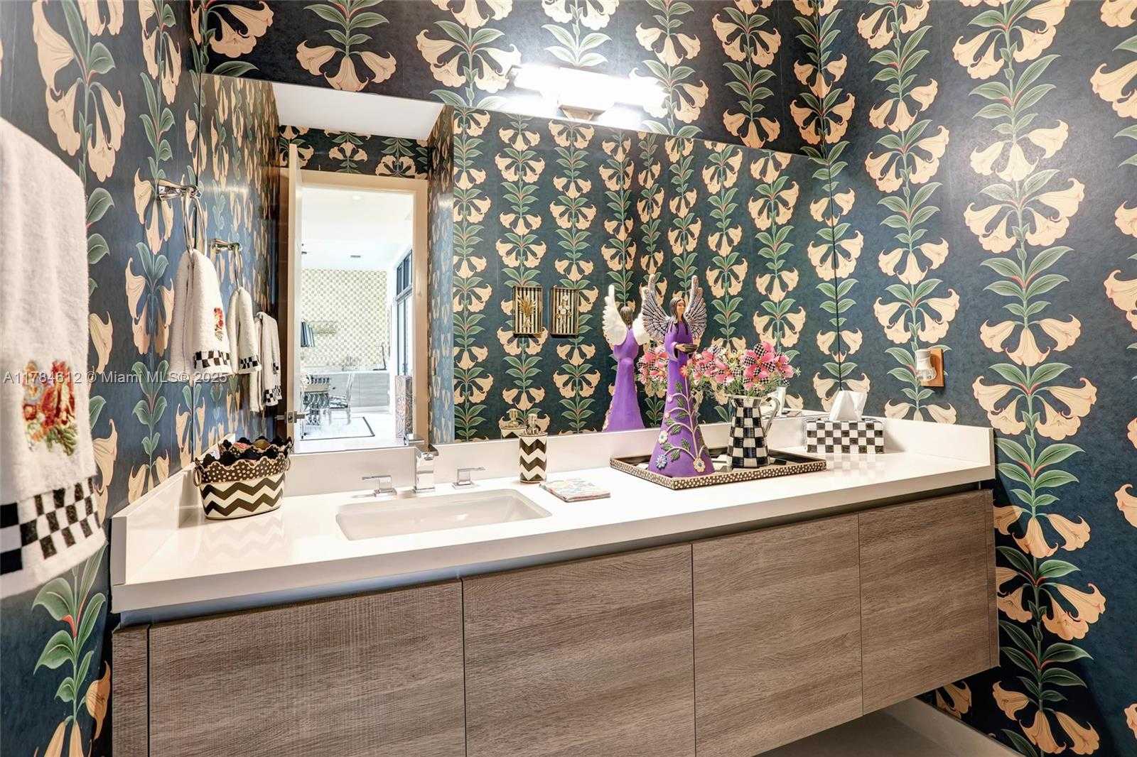 Small Image of 16709 NORTH BOTANIKO DR, Weston Number 34