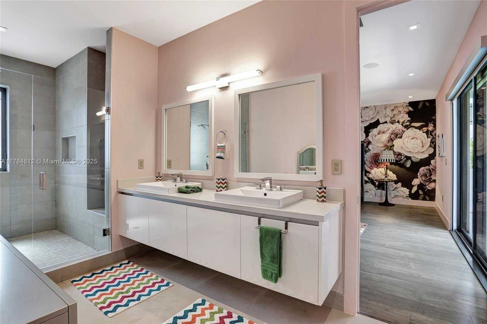 Small Image of 16709 NORTH BOTANIKO DR, Weston Number 43