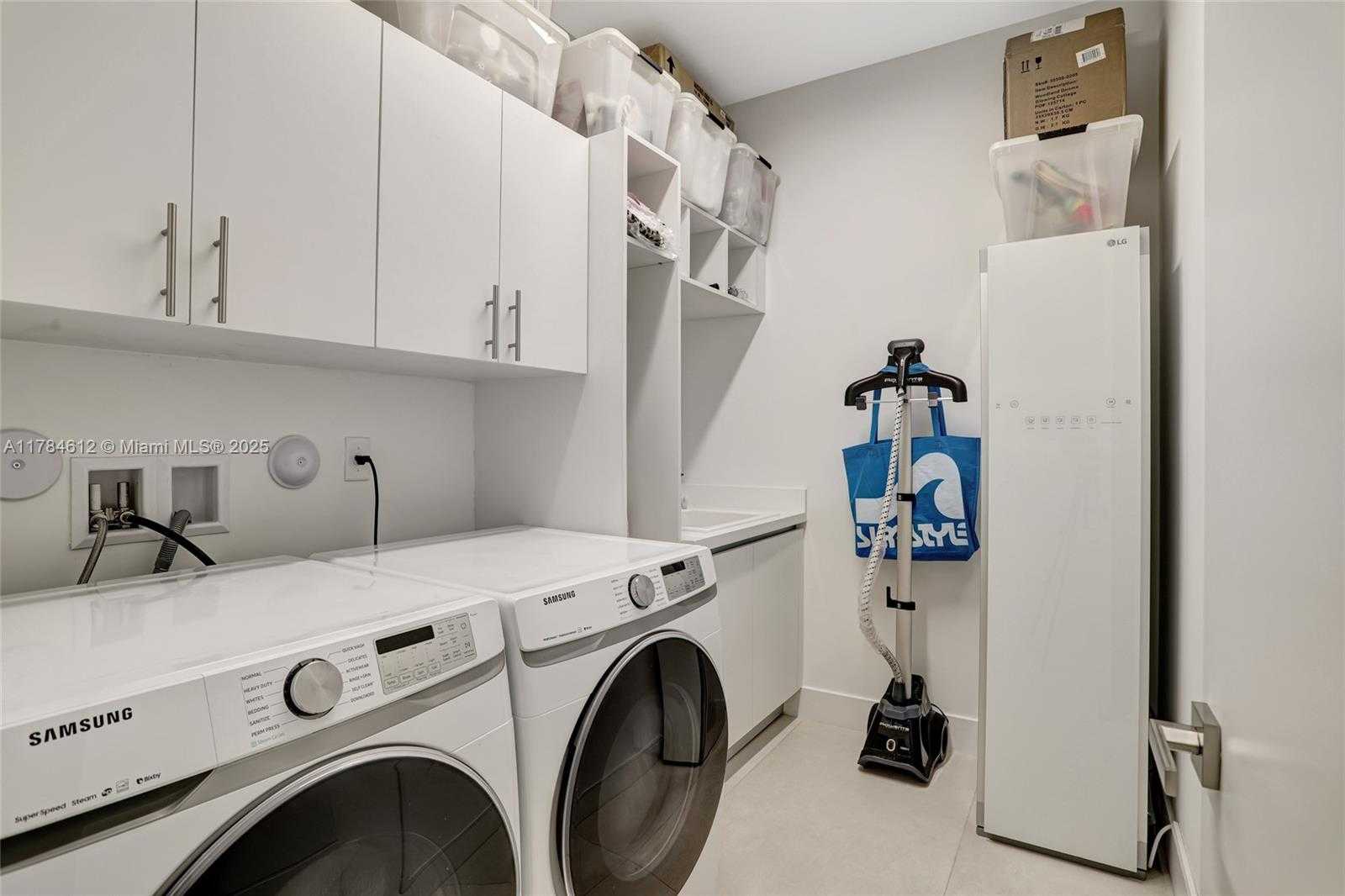 Small Image of 16709 NORTH BOTANIKO DR, Weston Number 59