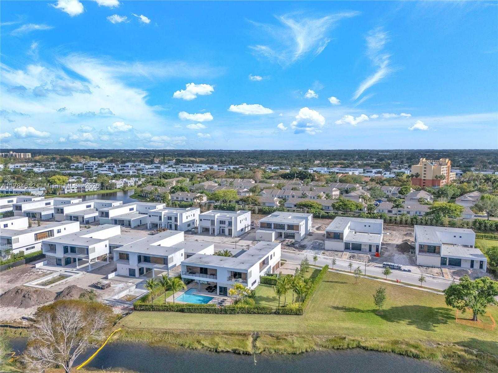 Small Image of 16709 NORTH BOTANIKO DR, Weston Number 78