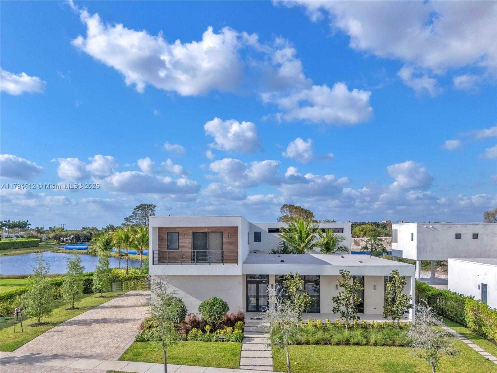 Small Image of 16709 NORTH BOTANIKO DR, Weston Number 82