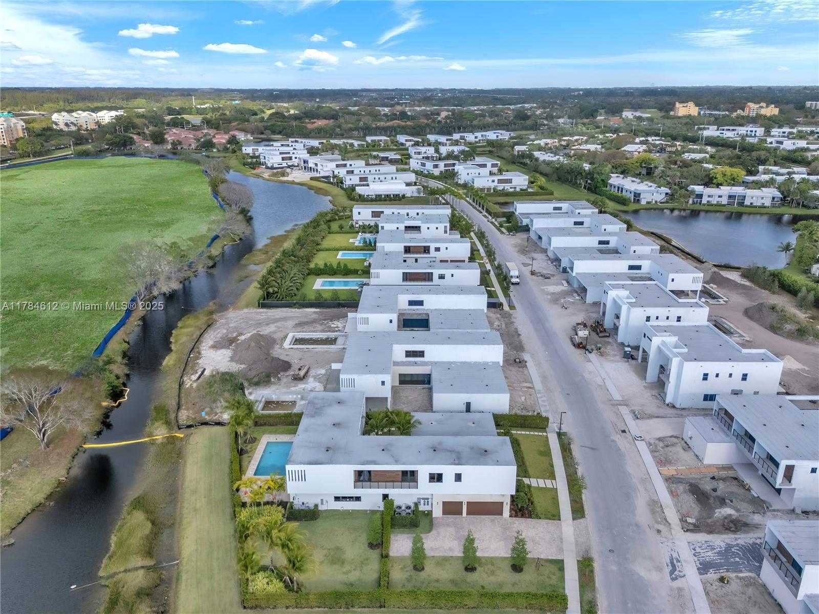 Small Image of 16709 NORTH BOTANIKO DR, Weston Number 86