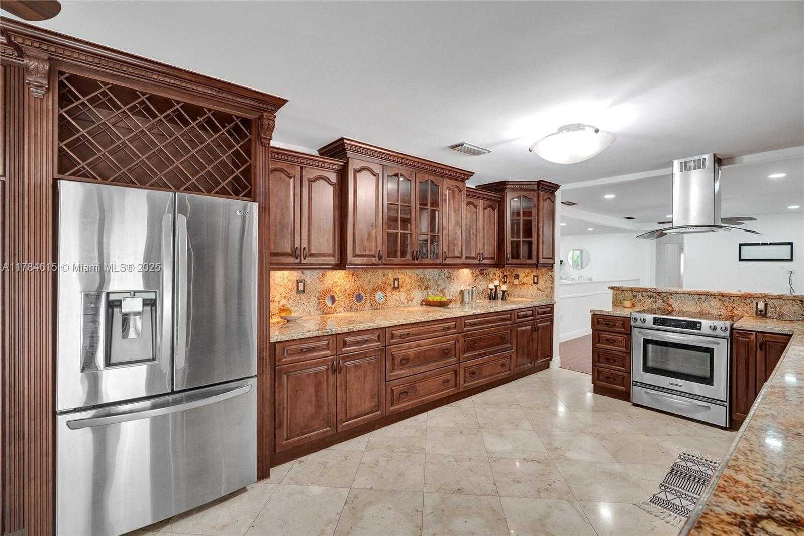 Small Image of 7360 SOUTH WEST 120TH ST, Pinecrest Number 10