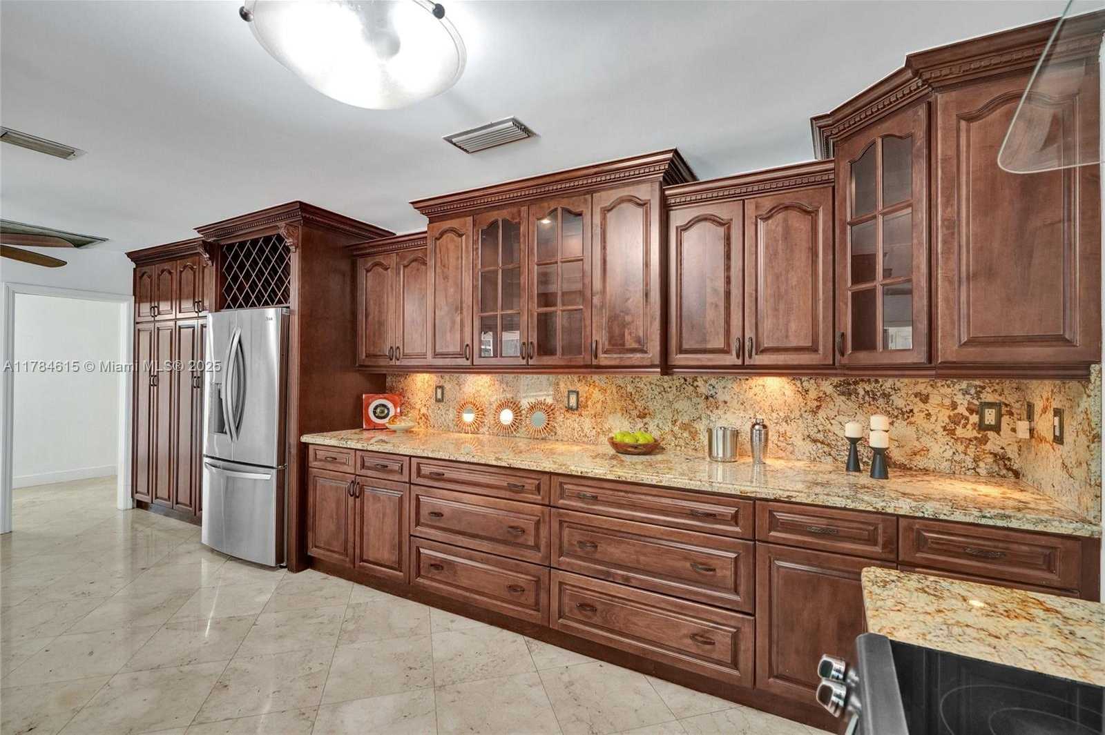 Small Image of 7360 SOUTH WEST 120TH ST, Pinecrest Number 11