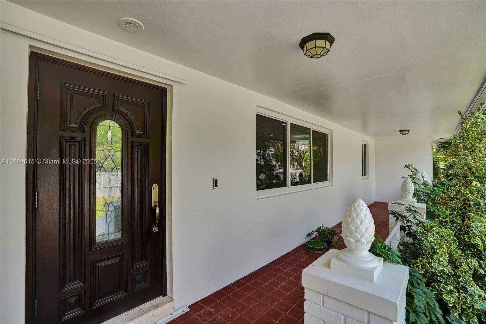 Small Image of 7360 SOUTH WEST 120TH ST, Pinecrest Number 2